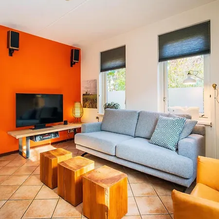 Retreat With Private Sauna De Koog (Texel)